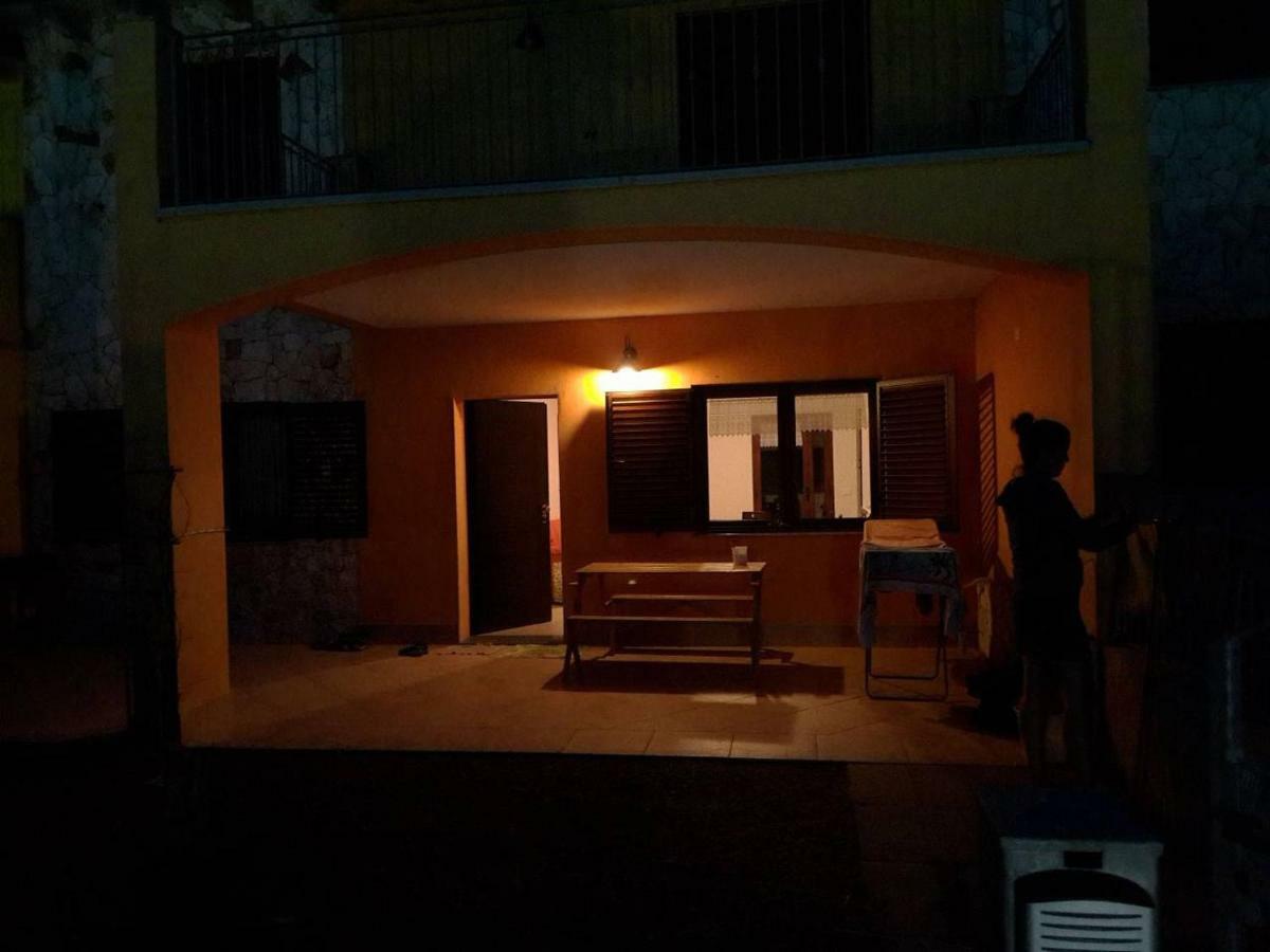 Appartamento Dentro Babai Village Tertenia Luaran gambar